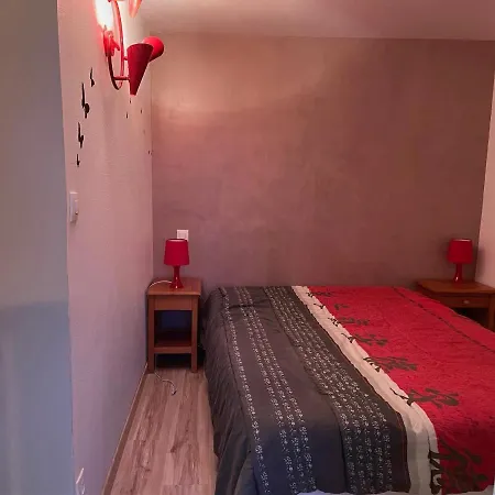 Holiday home With Swimming Pool 500 M From The